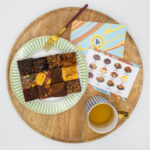 Brownies.be Mini's op bord op dienblad